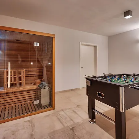 Paronich Вилла *